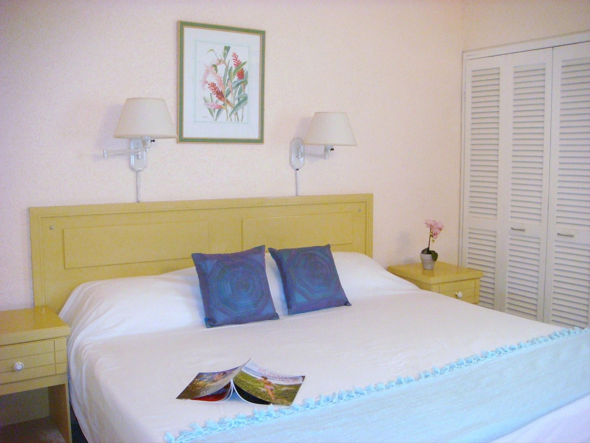Plum Tree Club Apartamento Christ Church Quarto foto
