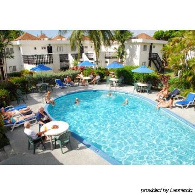 Plum Tree Club Apartamento Christ Church Exterior foto