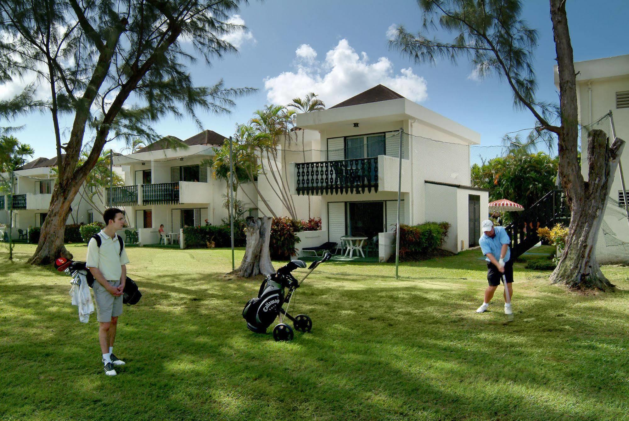 Plum Tree Club Apartamento Christ Church Exterior foto